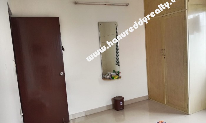 2 BHK Flat for Sale in Kazhipattur